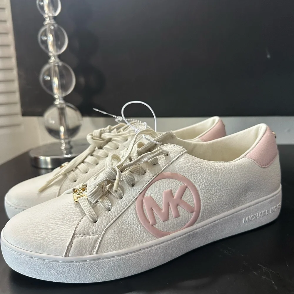 🆕Michael Kors  Faux Leather Sneakers